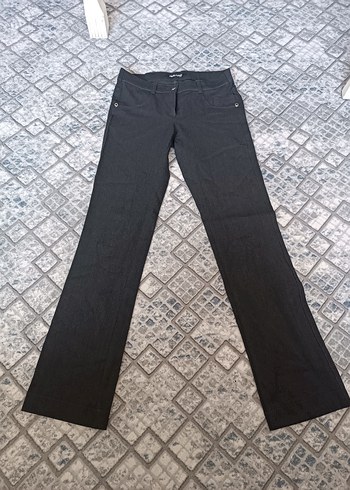 s Beden Siyah Pilili Kadın İspanyol Paça Pantolon