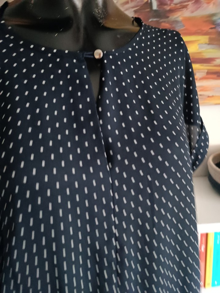 Siyah Puantiyeli V Yaka Kadın Bluz Mudo L beden - Görsel 5