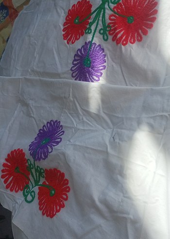 Renkli Nakışlı yastık kumasi - Görsel 3