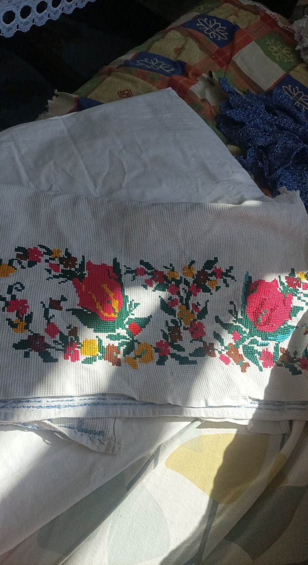 Çiçek Desenli Nakışlı Çok Renkli El İşi vitrin - Görsel 2