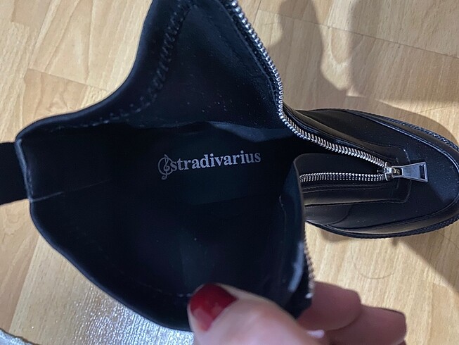 Stradivarius bot