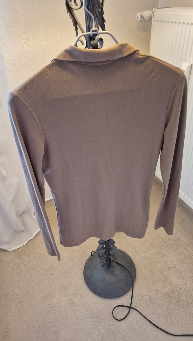 Bej Kadın Yarım Fermuarlı Süet Görünümlü Bluz - Görsel 4