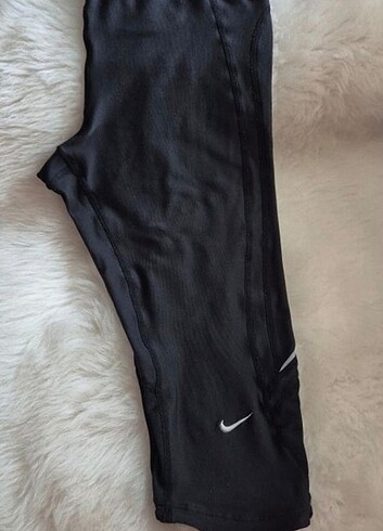 NIKE DRY-FIT KAPRİ SPOR TAYT