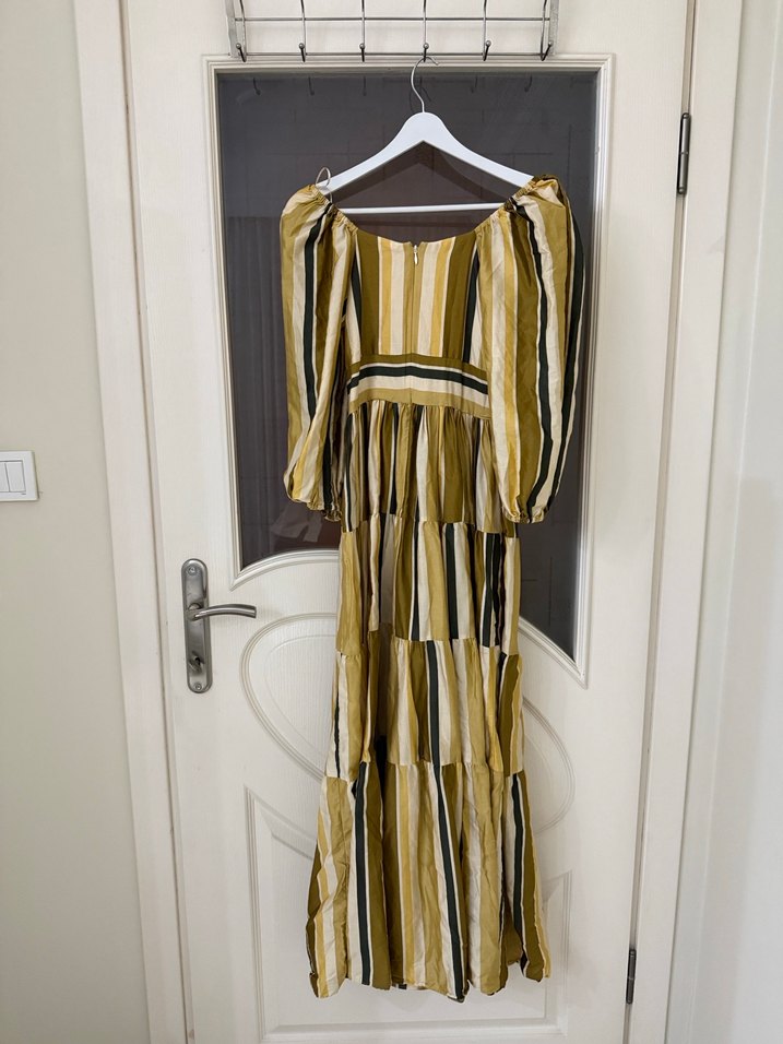 Bej Çizgili V Yaka Uzun Elbise - Görsel 4