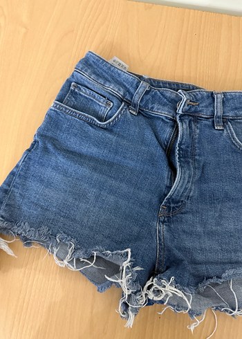 Kadın Mavi Kemerli Mini Kot Şort - Görsel 2