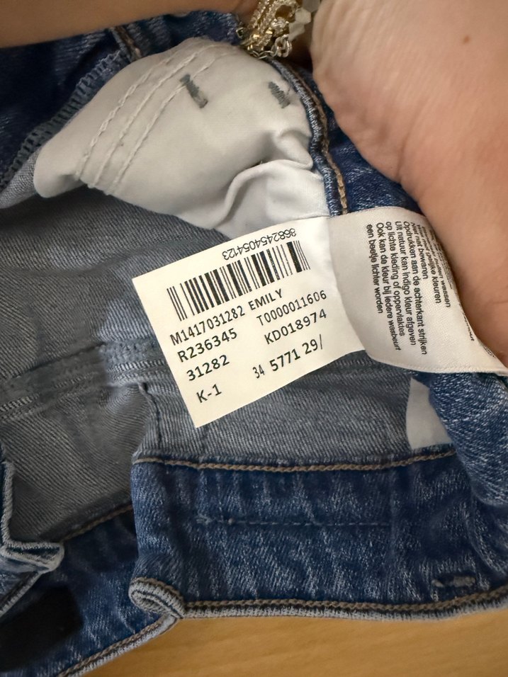 Kadın Mavi Kemerli Mini Kot Şort - Görsel 4