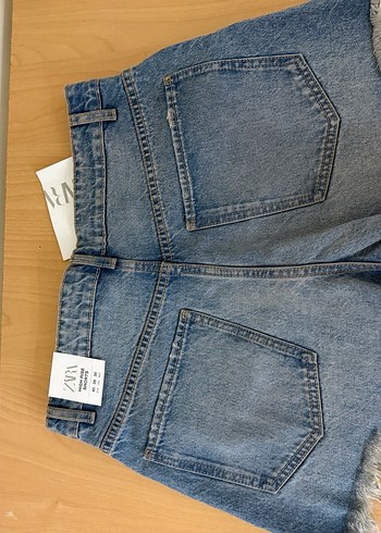 Düğmeli Gri Mini Kot Şort - Görsel 4