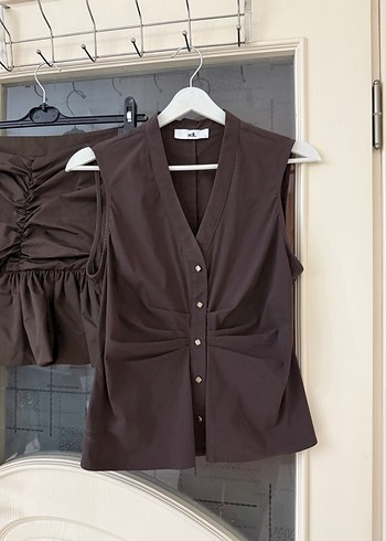 Kahverengi Pliseli Mini Etek gömlek kombini - Görsel 3