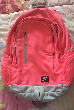 Nike çanta