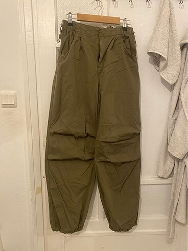 Bershka paraşüt pantalon s beden