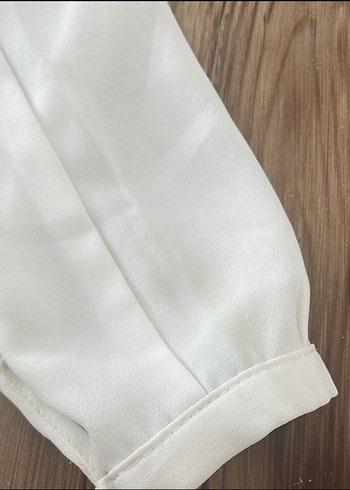 İnci Detaylı ekru çocuk bluz - Görsel 5