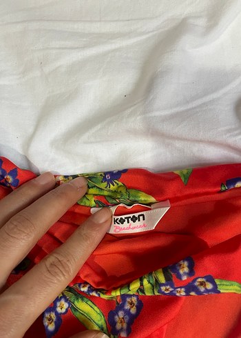 Çiçek Desenli Kırmızı Bağlamalı Bikini Altı - Görsel 2