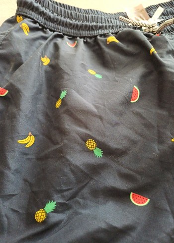 Zara Renkli Meyve Desenli Erkek Mini Şort