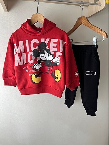 Mıckey Mouse Sweatshirt