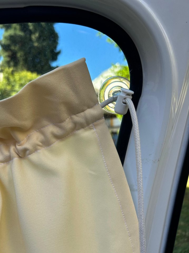 El yapımı Bebek Güneş Perdesi - Görsel 3