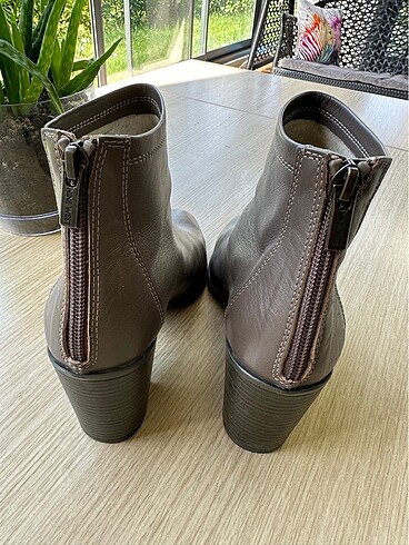 Nine West Nine west bayan bot
