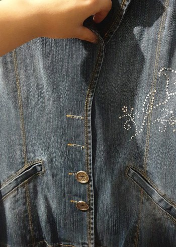 Nakış Detaylı Vintage Denim Ceket - Görsel 2