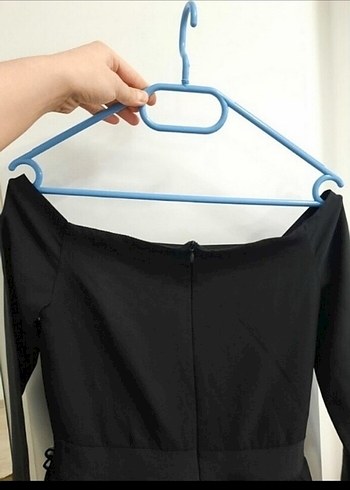 Uzun Kollu Siyah Kayık yaka elbise - Görsel 2