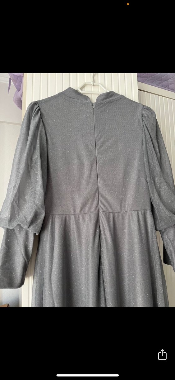 Drapeli Nakışlı Gri Vintage Uzun Abiye Elbise - Görsel 3