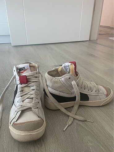 36 Beden beyaz Renk nike blazer spor ayakkabı