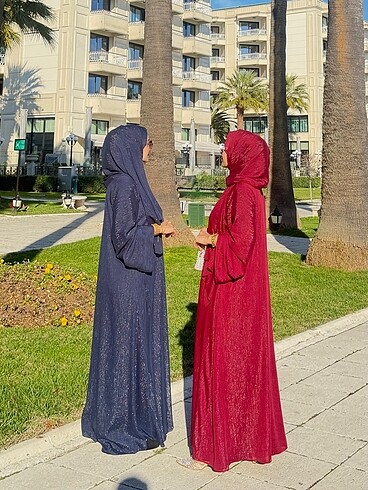 Zühre Abaya