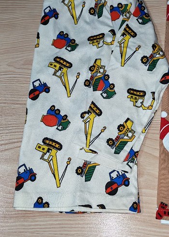 4 Yaş Beden Erkek Çocuk Renkli Baskılı Uzun Kollu Pijama