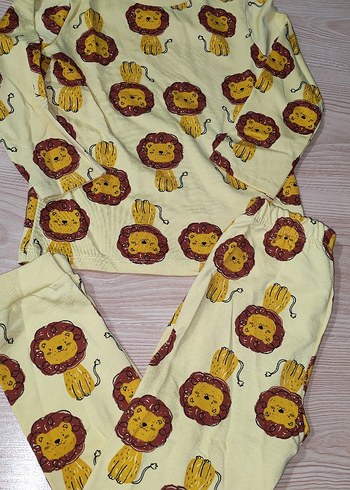 4 Yaş Beden Renkli Baskılı Uzun Kollu Erkek Pijama Takımı