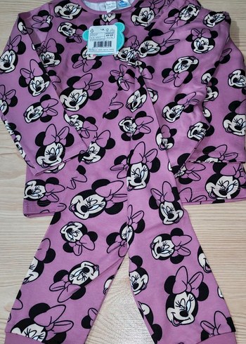 4 Yaş Beden mor Renk Kız Çocuk Mor Baskılı Uzun Kollu Pijama Takımı