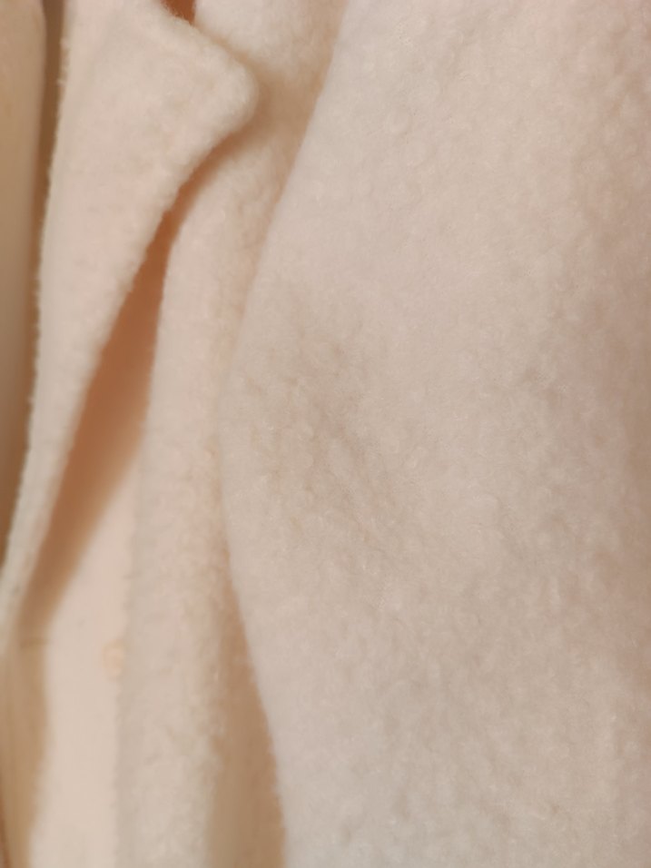 Düğmeli Beyaz Uzun Kışlık Kaban - Görsel 5