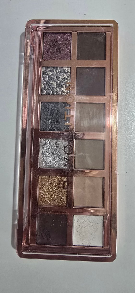 Revolution Smoky Icon  Bej Tonlarında Far Paleti - Görsel 2