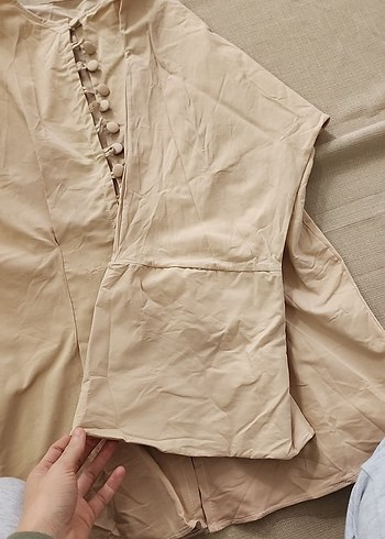 Bej Düğmeli gömlek - Görsel 2