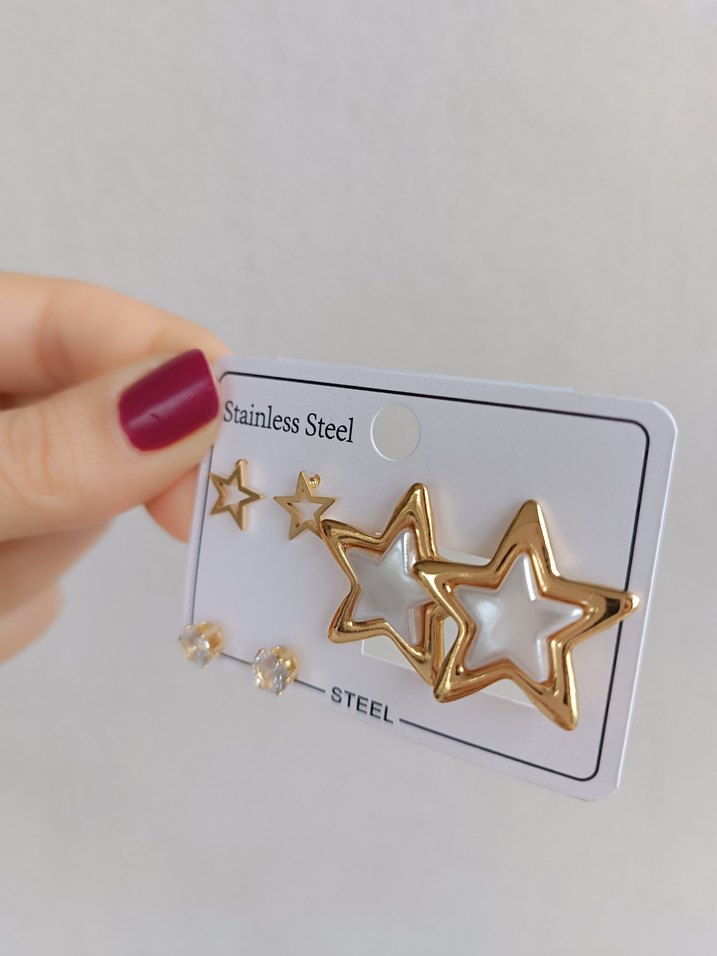 Altın Renkli Yıldız Detaylı  Küpe Seti - Görsel 2