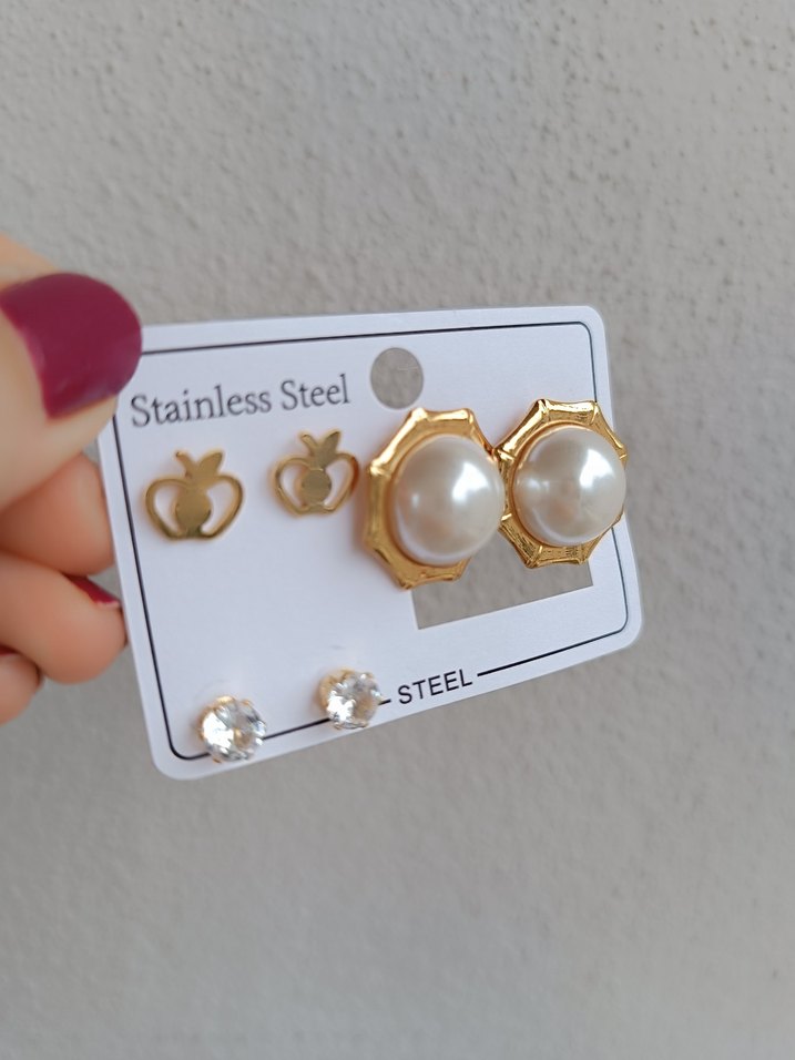 Altın Renkli coklu celik Küpeler - Görsel 2