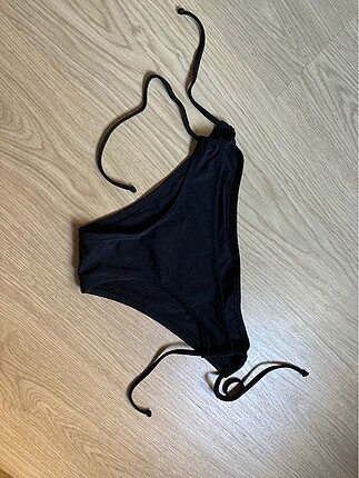 Siyah bikini altı