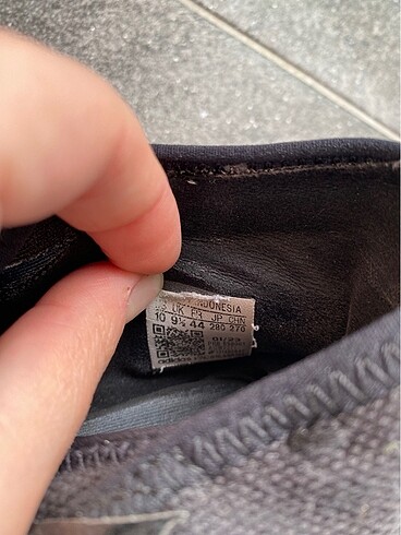 44 Beden siyah Renk Adidas orijinal krampon