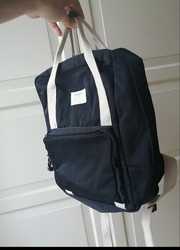 Stradivarius mini sırt çantası 