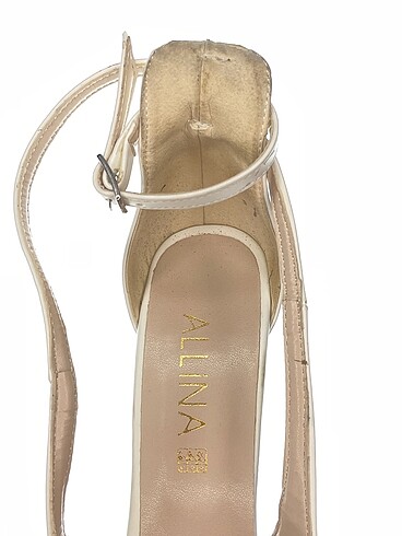 39 Beden beyaz Renk Vintage Love Stiletto %70 İndirimli.