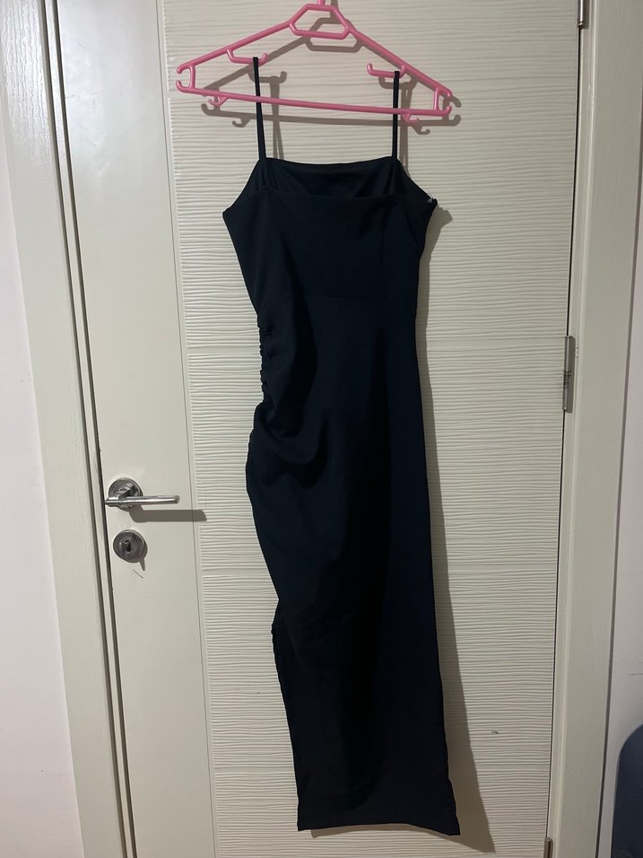 Siyah İnce Askılı Uzun Elbise - Görsel 2