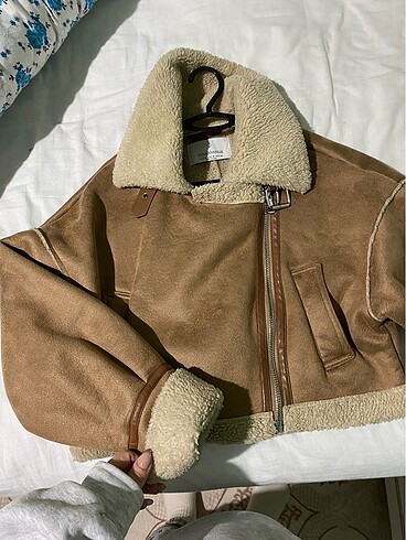 m Beden stradivarius kürklü ceket/mont