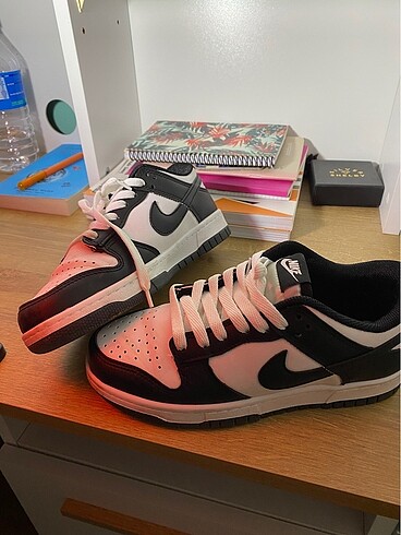Nike panda dunk