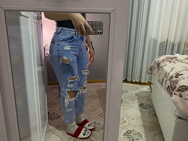 m Beden yırtık jean