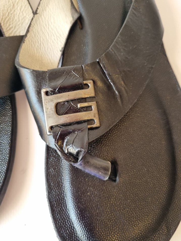 Gerçek deri parmak arası terlik - Görsel 3