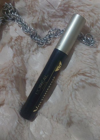 L'Oréal Siyah Parlak Maskara - Görsel 4
