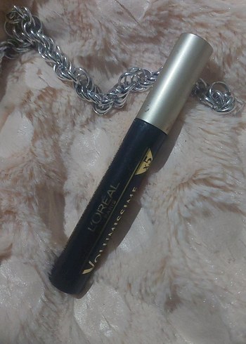L'Oréal Siyah Parlak Maskara - Görsel 5
