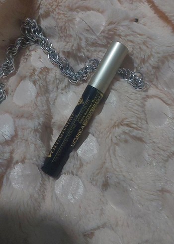 L'Oréal Siyah Parlak Maskara - Görsel 6