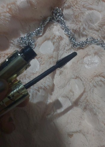 loreal Parlak Altın Renk Maskara - Görsel 7