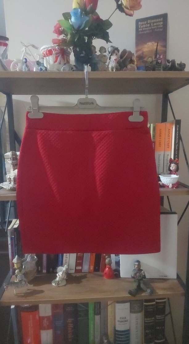 Kırmızı Pilili Kadın Mini Etek - Görsel 2