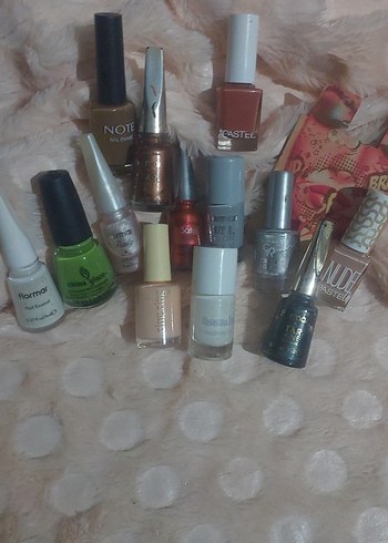 Çeşitli Renklerde Oje Seti - Görsel 13