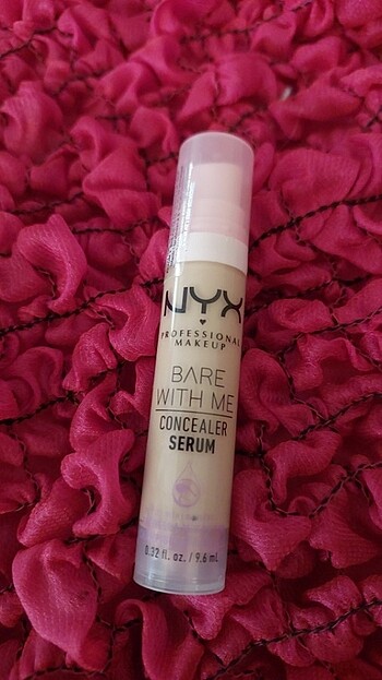 Nyx bare with me kapatıcı