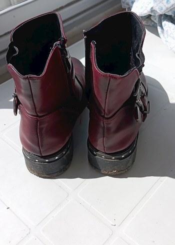 37 Beden Bordo Deri Tokalı Biker Kadın Bot